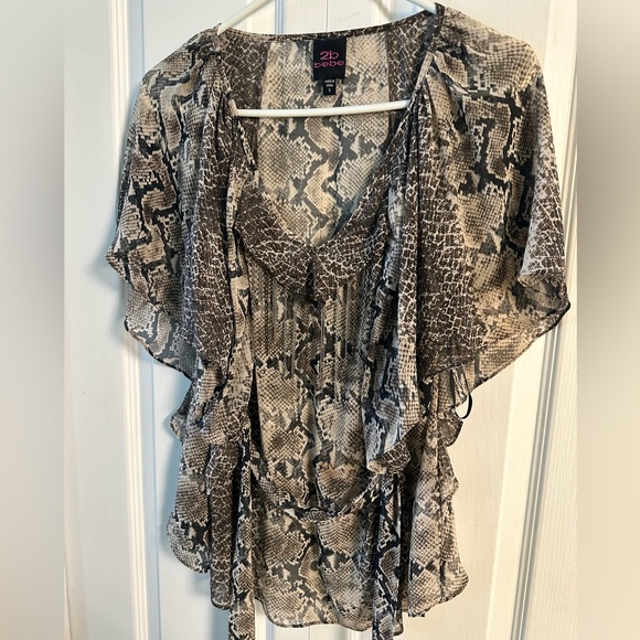 Snake print blouse by 2b bebe - Picture 1 of 2